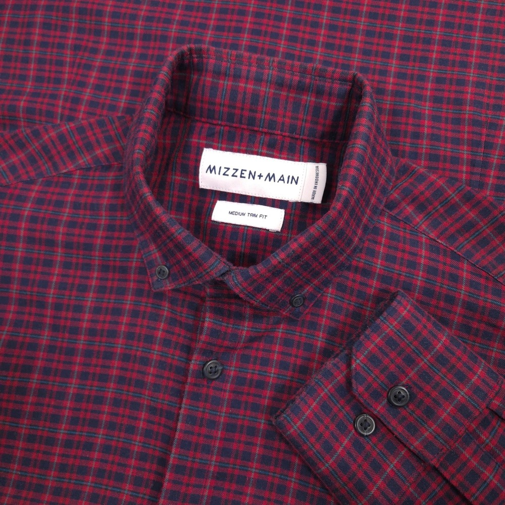 Mizzen+Main Wallace Flannel Shirt Mens M Red Navy Plaid Trim Fit Performance